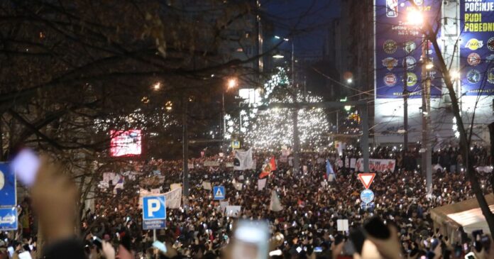 protest-studenata-u-beogradu:-skup-zavrsen-bez-vecih-incidenata,-na-slaviji-i-u-okolnim-ulicama-polako-krece-saobracaj