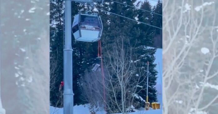 (video)-ljude-iz-gondola-izvlacili-uzadima-pet-sati-horor-na-zimovanju:-evakuisano-175-skijasa-zbog-pukotine-na-zicari