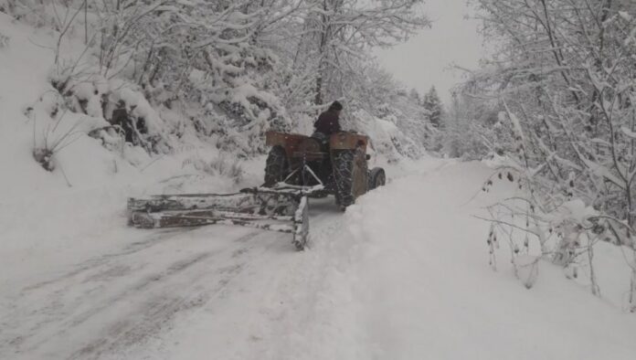 pola-metra-snega-u-srbiji:-najnovije-upozorenje-rhmz,-od-ovog-datuma-prestaje-sneg