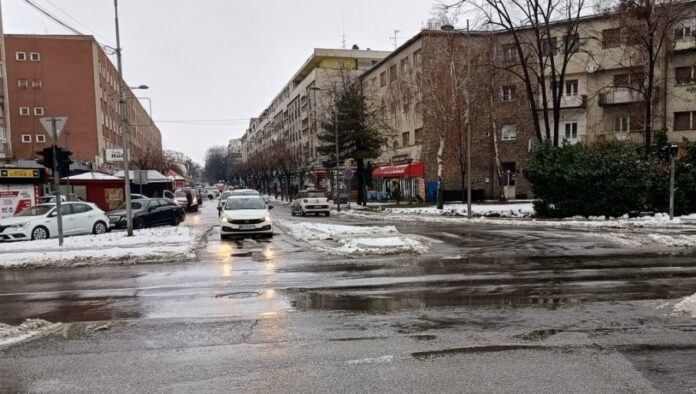 sijalice-opet-zasvetlele:-otklanjaju-se-posledice-sneznog-nevremena-koje-je-proteklih-dana-zahvatilo-veci-deo-regiona