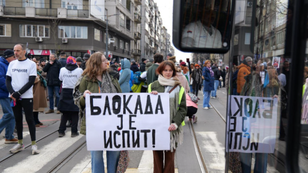 Настављене-студентске-блокаде-–-на-15-минута-блокиран-део-Булевара-краља-Александра