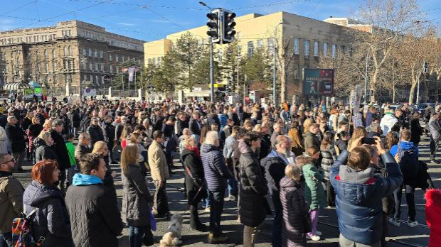 Петнаестоминутна-студентска-блокада-Рузвелтове-улице-у-Београду