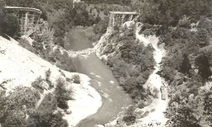 zasto-se-danima-krila-smrt-26-ljudi?-rusenje-mosta-pjenavac-najveca-je-gradevinska-tragedija-u-sfrj,-a-misterija-je-prati-do-dana-danasnjeg!-upletena-bila-i-jna