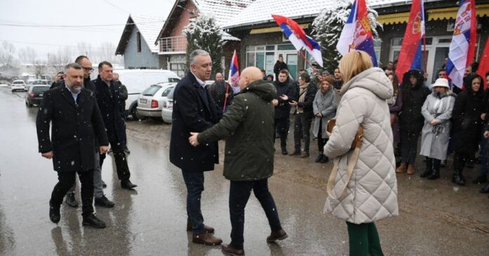 srpska-lista-pocela-izbornu-kampanju-u-ranilugu,-elek-porucuje:-situacija-je-teska,-bicemo-brana-potezima-stetnim-po-srbe-(foto,-video)