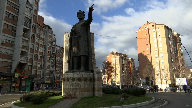 Изборна-кампања-на-КиМ-–-српске-партије-се-боре-за-гласове,-али-и-са-наметнутим-процедурама