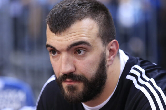 pekovic-planira-svadbu-s-novom-devojkom,-koju-je-njegova-supruga-prijavila-za-uznemiravanje!