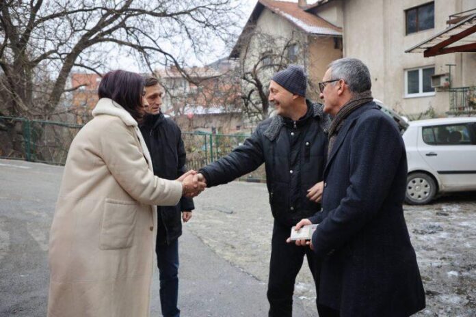 grad-uzice-ce-pomoci-porodicama-nakon-pozara-u-buktinji-izgoreli-stanovi,-nekoliko-porodica-ostalo-bez-krova-nad-glavom-(foto)