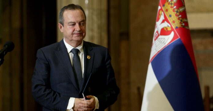 dacic-o-protestu-ispred-rts-a:-“nema-skupa-ili-nastupa-nekoga-iz-opozicije-da-ne-preti-smrcu-i-ubistvom-aleksandru-vucicu”