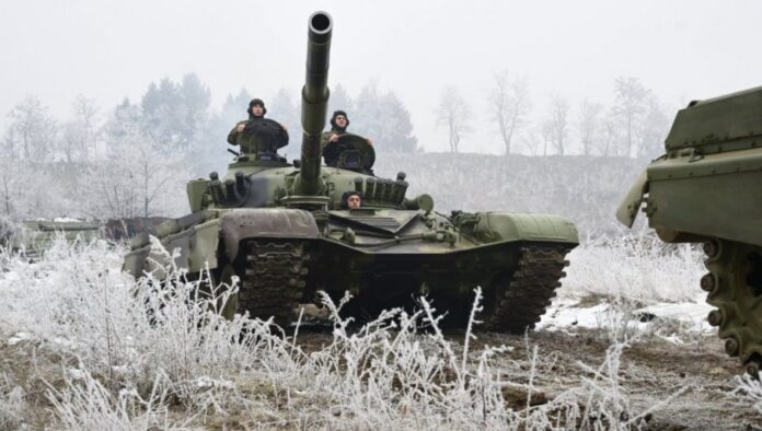 (video)-pogledajte-–-tutnji-srpski-oklop:-tenkovske-posade-na-vezbama-u-zimskim-uslovima-(foto)