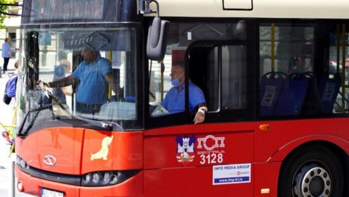 covek-se-srusio-u-autobusu,-svi-mislili-da-je-pijan:-drama-u-beogradu