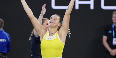 sabalenka-u-finalu-australijan-opena!-beloruskinja-posle-sat-i-po-vremena-rutinski-zgazila-badosu!