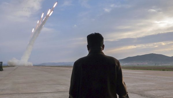 severna-koreja-testirala-strateske-krstarece-rakete:-kim-–-“odvracanje-rata-je-zavrseno”