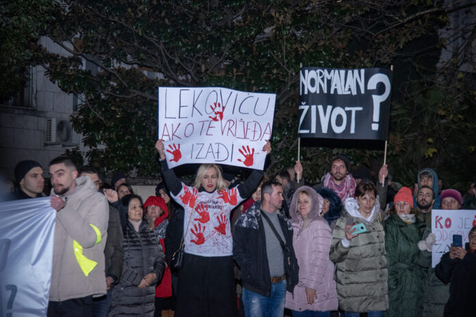 treci-protest-u-podgorici-zbog-masovnog-ubistva-na-cetinju,-studenti-najavljuju-nova-okupljanja