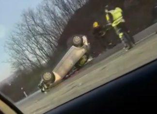 (VIDEO) TEŠKA NESREĆA KOD BORA! Dva vozila u jarku, treće na krovu: Ima i povređenih, spasioci na licu mesta (video)-teska-nesreca-kod-bora!-dva-vozila-u-jarku,-trece-na-krovu:-ima-i-povredenih,-spasioci-na-licu-mesta