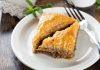 Trouglasta baklava sa orasima: Provereno dobar recept za dane posta trouglasta-baklava-sa-orasima:-provereno-dobar-recept-za-dane-posta