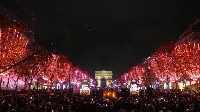 koncert-u-parizu-otkazan:-nista-od-doceka-nove-godine-na-jelisejskim-poljima
