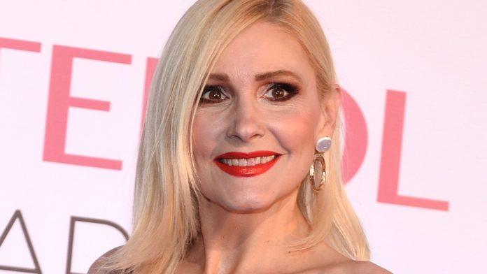 “danima-sam-kuvala-u-kuhinji,-a-moj-muz-se-samo-okrenuo-i-otisao”-voditeljka-rts-o-bolnom-razvodu:-“ostala-sam-sa-malom-platom-i-dvoje-dece”