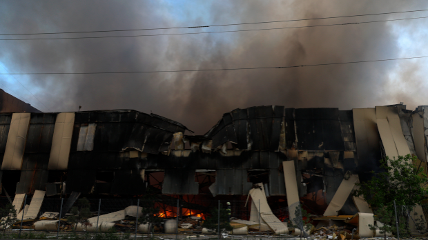 Украјина-напала-рафинерије-у-Русији-и-на-Криму;-масовни-удар-КАБ-овима-и-дроновима-на-Одеску-област