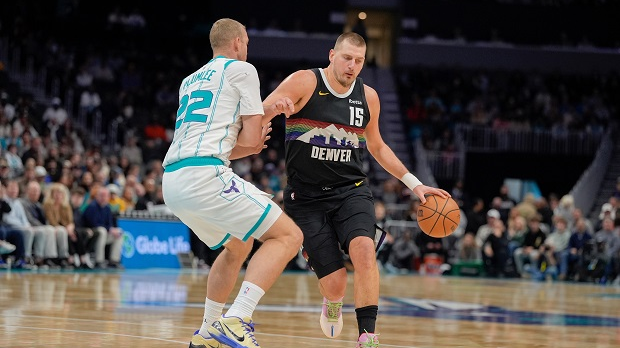 Јокић-изнад-Џордана-по-броју-асистенција,-следе-Абдул-Џабар-и-улазак-у-историју