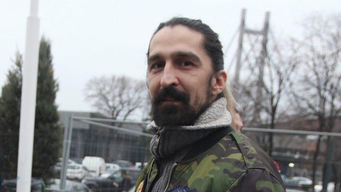 “mama-mi-je-radila-u-sup-u,-a-ja-sam-duvao”-veljko-kuzmancevic-priznao-da-je-uzimao-narkotike:-“ona-me-je-prijavila-policiji”