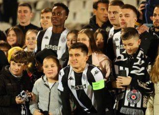 Mališani sa Kosova i Metohije bili gosti na meču protiv Napretka, Mijatović im poručio: Partizan nije prolazni klub! malisani-sa-kosova-i-metohije-bili-gosti-na-mecu-protiv-napretka,-mijatovic-im-porucio:-partizan-nije-prolazni-klub!