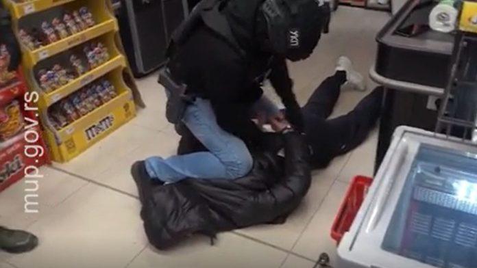 tuzilastvo-trazi-pritvor-za-skaljarce-koji-su-pali-u-beogradu-specijalci-jednog-uhapsili-u-prodavnici,-drugog-na-ulici:-bili-na-interpolovoj-poternici