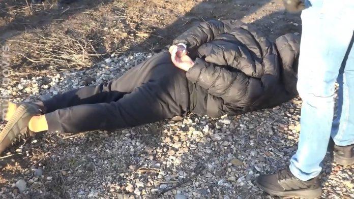 (video)-ovako-je-uhapsena-narko-banda-koja-je-svercovala-drogu-vrednu-milione-evra-ukp-ih-preprecio,-digli-ih-iz-auta,-pa-bacili-na-pod!