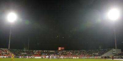 ko-je-iskljucio-struju?!-prekinut-mec-–-“cair”-u-mraku-(video)