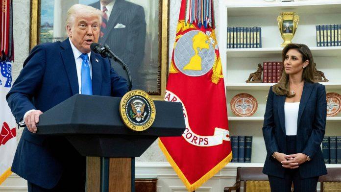 trampova-bivsa-advokatica-prinudena-na-ostavku-na-mesto-tuziteljke