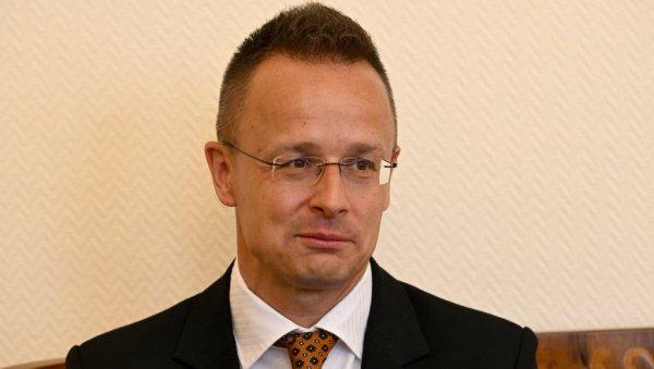 sijarto-stigao-u-moskvu:-velika-delegacija-iz-madarske-u-ruskoj-prestonici-–-ocekuju-se-vazni-sastanci