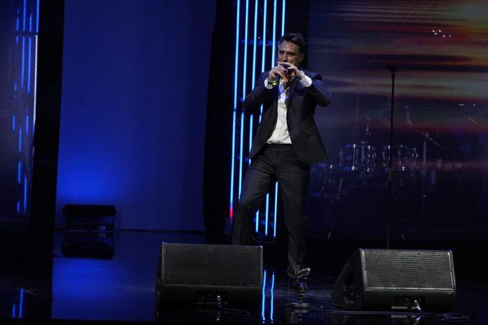 adi-sose-godinama-je-u-vezi-sa-fatalnom-beogradankom:-prelepa-nevena-je-pevacu-najveca-podrska-i-ne-krije-koliko-je-ponosna-na-njega-foto