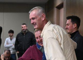 Paspalj iznenadio poznatu novinarku pitanjem, a ono što je uradio posle toga izazvalo je apaluz svih prisutnih /VIDEO/ paspalj-iznenadio-poznatu-novinarku-pitanjem,-a-ono-sto-je-uradio-posle-toga-izazvalo-je-apaluz-svih-prisutnih-/video/