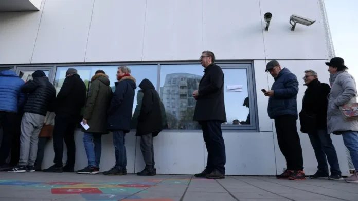 da-je-neko-1990.-godine-zamisljao-kako-ce-srbija-izgledati-2025,-sta-bi-rekao-o-nama?