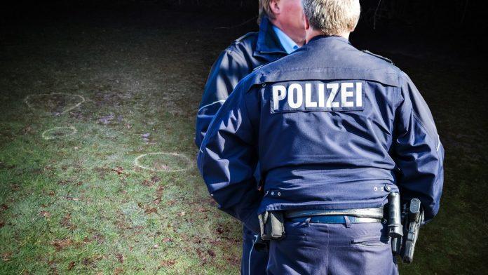 policija-ga-jedva-obuzdala-drzavljanin-bih-napravio-sve-moguce-prekrsaje-na-putu-u-nemackoj:-nije-imao-ni-vazecu-dozvolu,-a-ni-svoje-tablice!