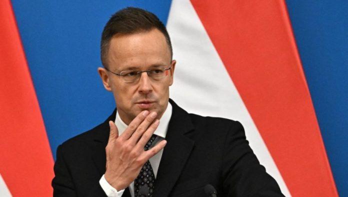 “zapadnjacke-zemlje-su-licemerne”-sijarto:-tajno-kupuju-ruske-energente,-a-kritikuju-nas-koji-kupujemo-otvoreno