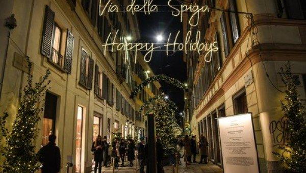 blindirani-bozic-u-rimu:-vanredni-plan-za-sirurnost-stupio-je-na-snagu-od-8-decembra-i-trajace-do-6.-januara