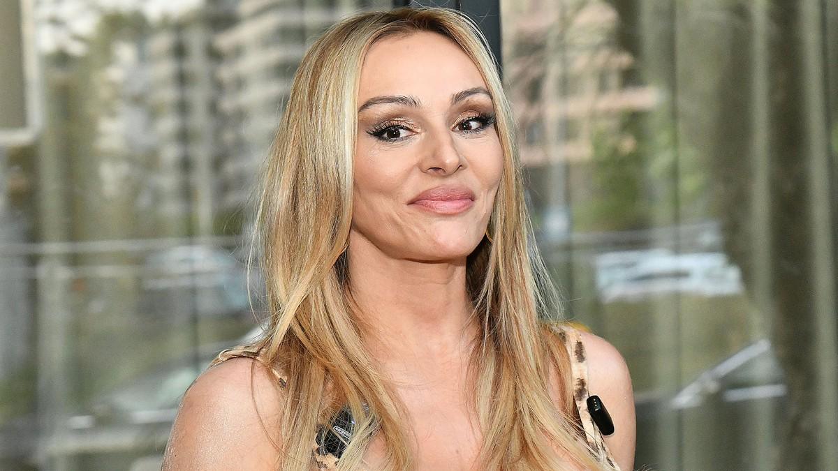 “ima-li-neko-pistolj,-da-se-upucam”-anabelu-pitali-za-misljenje-o-marku-miljkovicu,-pevacica-iznenadila-reakcijom:-“promenila-sam-misljenje” “ima-li-neko-pistolj,-da-se-upucam”-anabelu-pitali-za-misljenje-o-marku-miljkovicu,-pevacica-iznenadila-reakcijom:-“promenila-sam-misljenje”