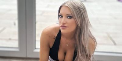 sampionka-prodaje-gole-fotke:-nece-vam-biti-dobro,-seksi-plavusa-raspalila-mastu-muskarcima