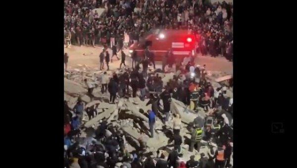 urusile-se-dve-zgrade-u-maroku,-desetine-mrtvih:-ljudi-kopaju-po-rusevinama-trazeci-prezivele-(video)