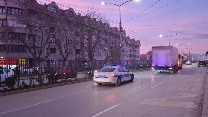 baku-(79)-pokosio-kamion-u-nisu!-umrla-u-bolnici,-vozac-pobegao-sa-lica-mesta