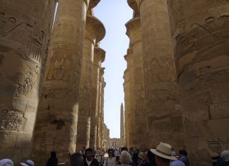 Nova.rs u najvećoj svetinji drevnog Egipta: Ušli smo u Karnak i „pomolili se“ – bubi nova.rs-u-najvecoj-svetinji-drevnog-egipta:-usli-smo-u-karnak-i-„pomolili-se“-–-bubi