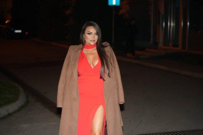 pevacica-priznala-istinu-o-ljubomori-u-braku-sa-fudbalerom:-niko-nije-znao-kako-stvari-stoje-u-njihovom-odnosu,-sve-izaslo-u-javnost!-(video)