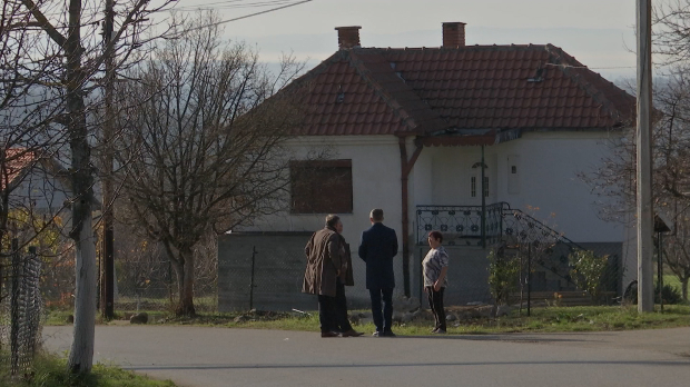 “Малерозна”-кућа-у-Барајеву-на-удару-возила-–-кад-је-двориште-као-део-пута