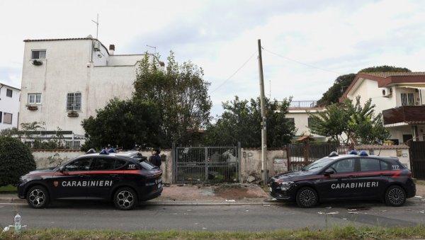 italijani-tragaju-za-zenskom-bandom-iz-bosne!-grupa-od-23-devojke-pravila-haos-po-veneciji! italijani-tragaju-za-zenskom-bandom-iz-bosne!-grupa-od-23-devojke-pravila-haos-po-veneciji!