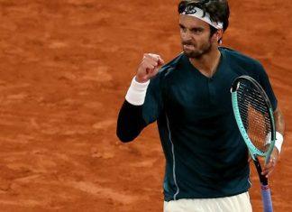 Šamar koji će Siner pamtiti, i to ga je dobio u domovini! /FOTO/ samar-koji-ce-siner-pamtiti,-i-to-ga-je-dobio-u-domovini!-/foto/