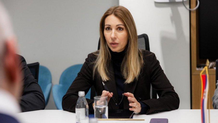 dedovic-handanovic:-nastavljamo-da-radimo-na-sirenju-mogucnosti-za-snabdevanja-energentima-nase-zemlje-iz-razlicitih-pravaca dedovic-handanovic:-nastavljamo-da-radimo-na-sirenju-mogucnosti-za-snabdevanja-energentima-nase-zemlje-iz-razlicitih-pravaca