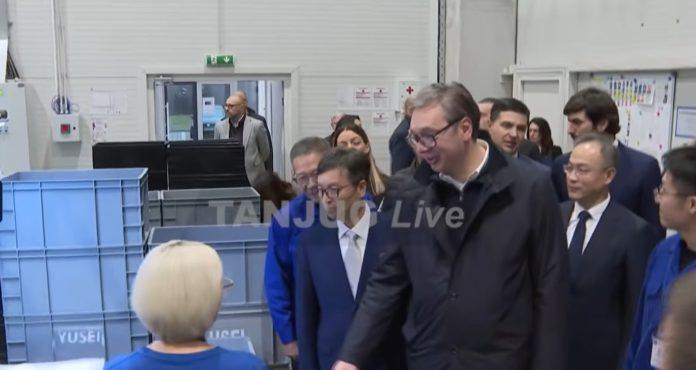 “uvescu-ovaj-sistem-u-vladu,-da-ne-dodu-u-9h-na-posao,-a-odu-u-10.30h”!-vucic-obilazi-fabriku-yusei-machinery