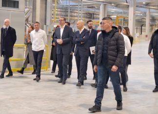 Predsednikova poseta Nišu: Podrška Vučiću klimava, SNS u gradu nikad nepopularniji predsednikova-poseta-nisu:-podrska-vucicu-klimava,-sns-u-gradu-nikad-nepopularniji