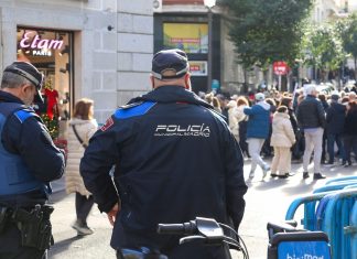 PEDOFIL POKUŠAO DA OTME DETE (2) U PARKU Drama u Barseloni: Dečakov brat (12) sprečio otmicu, osumnjičeni PUŠTEN na slobodu pedofil-pokusao-da-otme-dete-(2)-u-parku-drama-u-barseloni:-decakov-brat-(12)-sprecio-otmicu,-osumnjiceni-pusten-na-slobodu