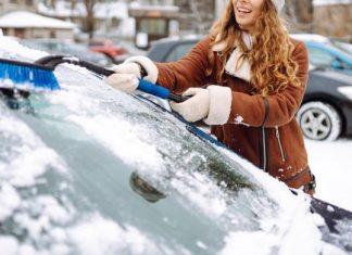 Zimi u automobilu obavezno da imate stare čarape, pesak za mačke, so, krompir, orahe i penu za brijanje zimi-u-automobilu-obavezno-da-imate-stare-carape,-pesak-za-macke,-so,-krompir,-orahe-i-penu-za-brijanje